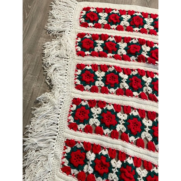 70x48” Roseanne granny hand made afghan blanket - Picture 5 of 9